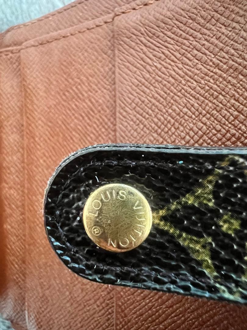 LOUIS VUITTON ルイヴィトン　折り財布　モノグラム