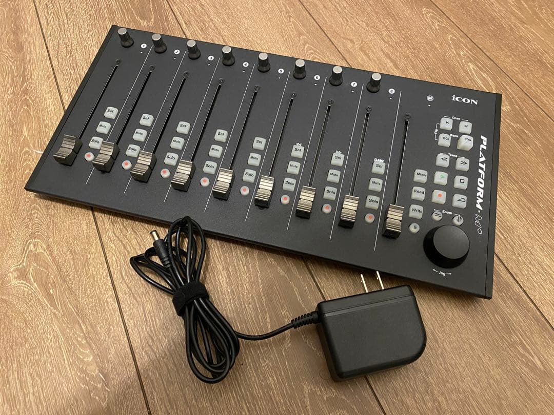 iCON PLATFORM M+ フィジカルコントローラー アイコン ムービング
