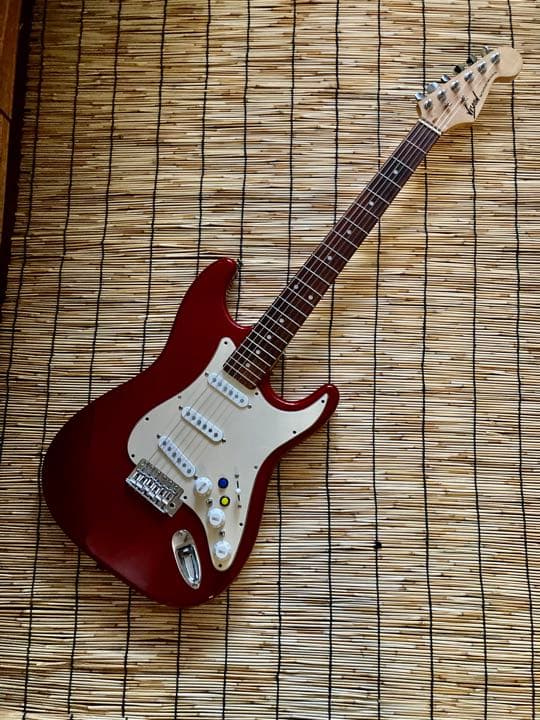 ☆珍品　特別仕様のストラト　Vision社製