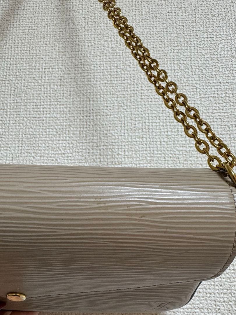 ルイヴィトン エピ ポシェットフェリシー