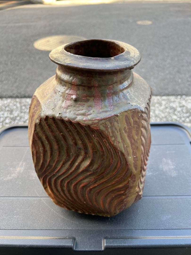 花瓶 花器 花入 壺 陶器 波模様 アート 作家 置物 インテリア アンティーク