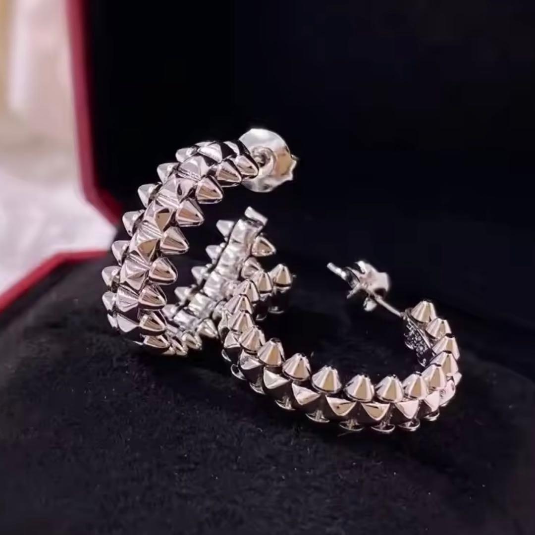 【新品未使用】高品質⭐️クラッシュ　ピアス　K18ホワイトゴールド仕上　トゲトゲ