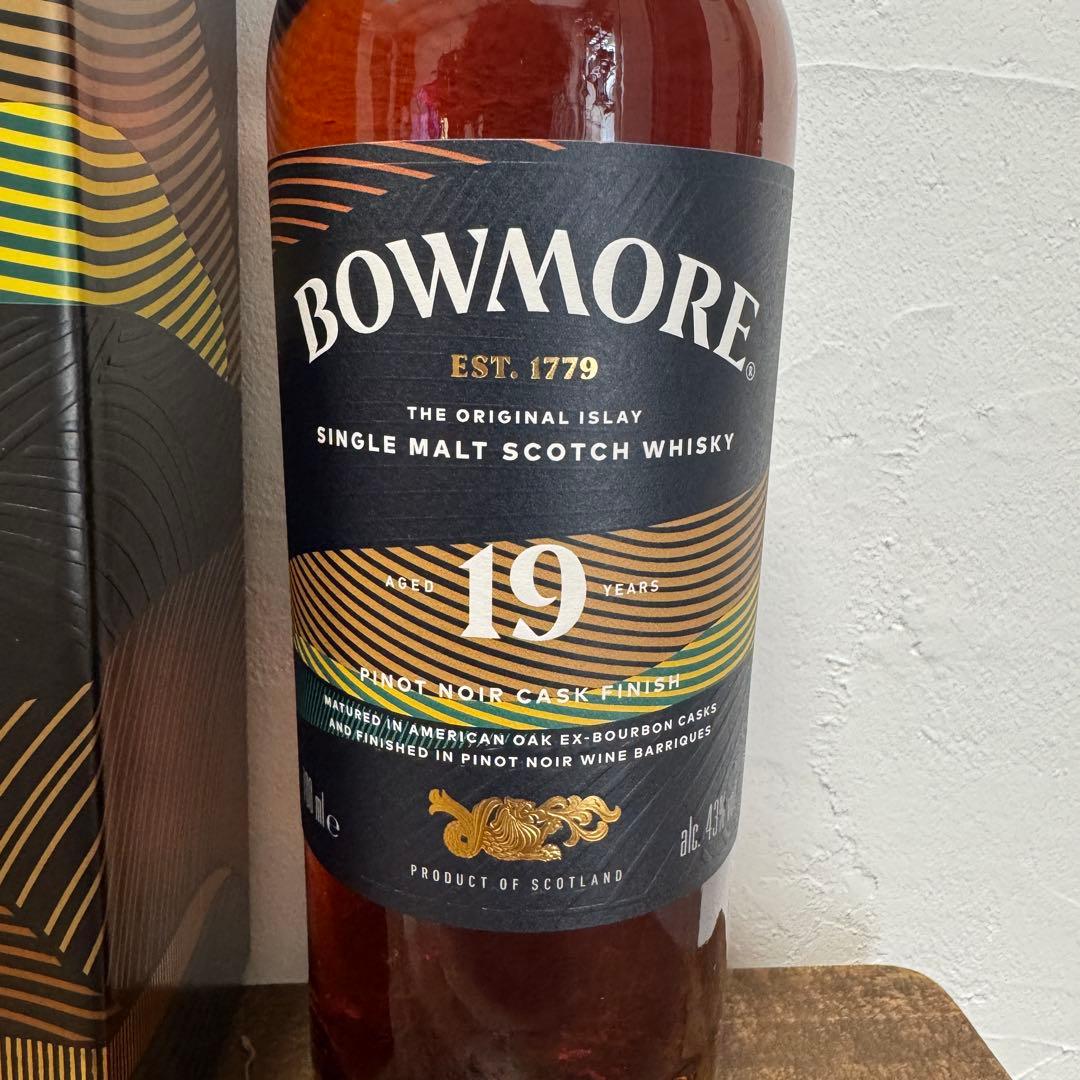 ①ボウモア 19年 ピノノワール カスクフィニッシュ43%700ml