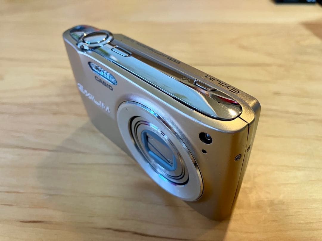 CASIO EXILIM EX-Z400 デジカメ