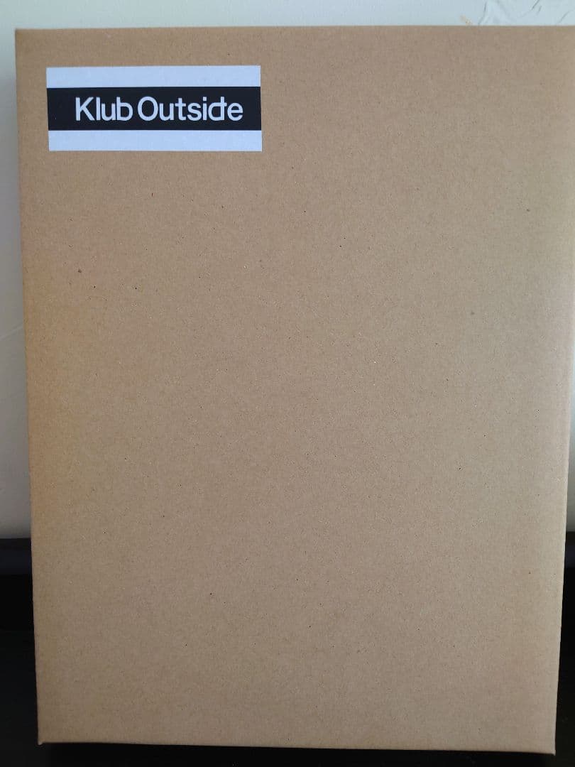 BURN THE WITCH　ニニー　キャンバスアート