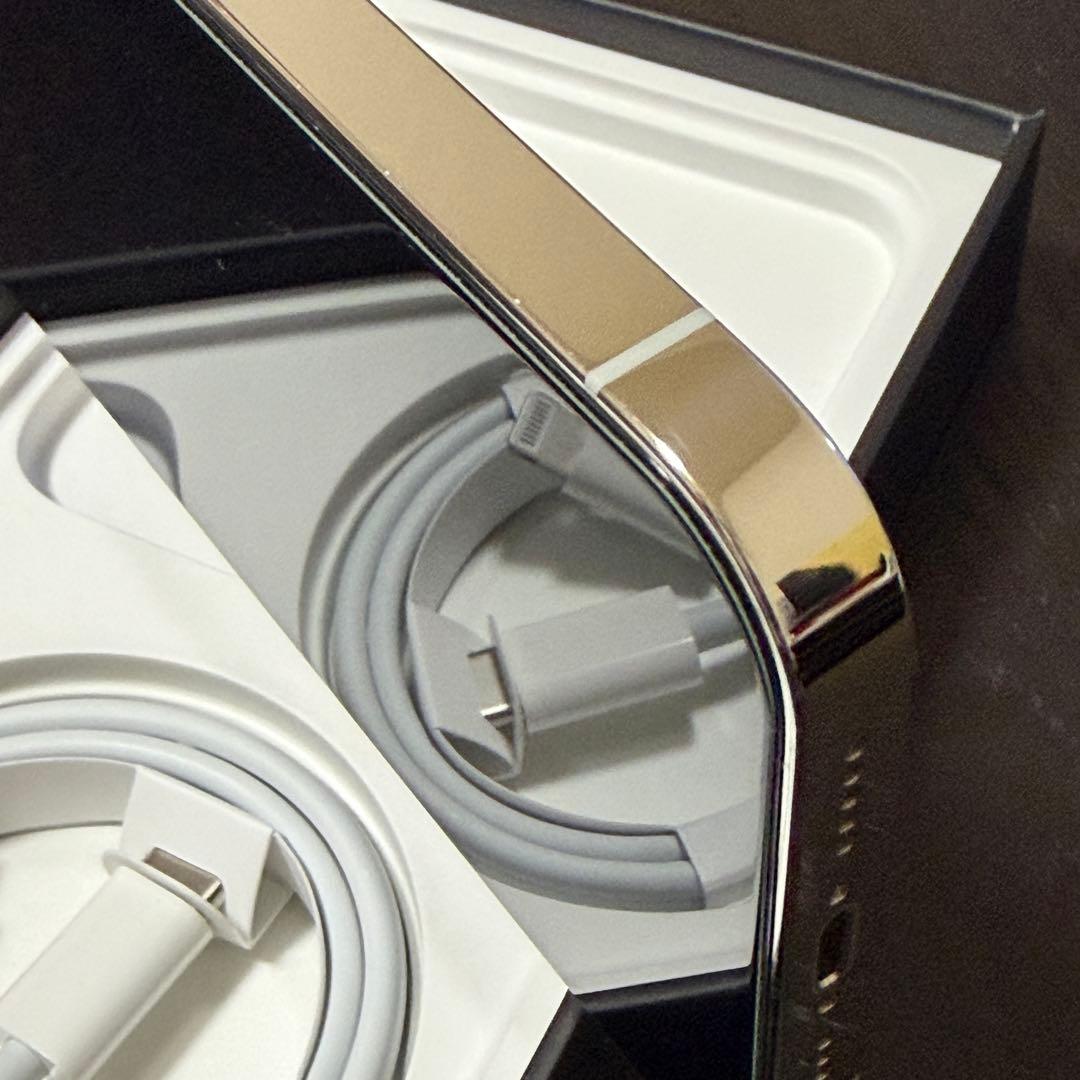 iPhone 12 Pro 256GB SIMフリー シルバー 箱 ケーブル付