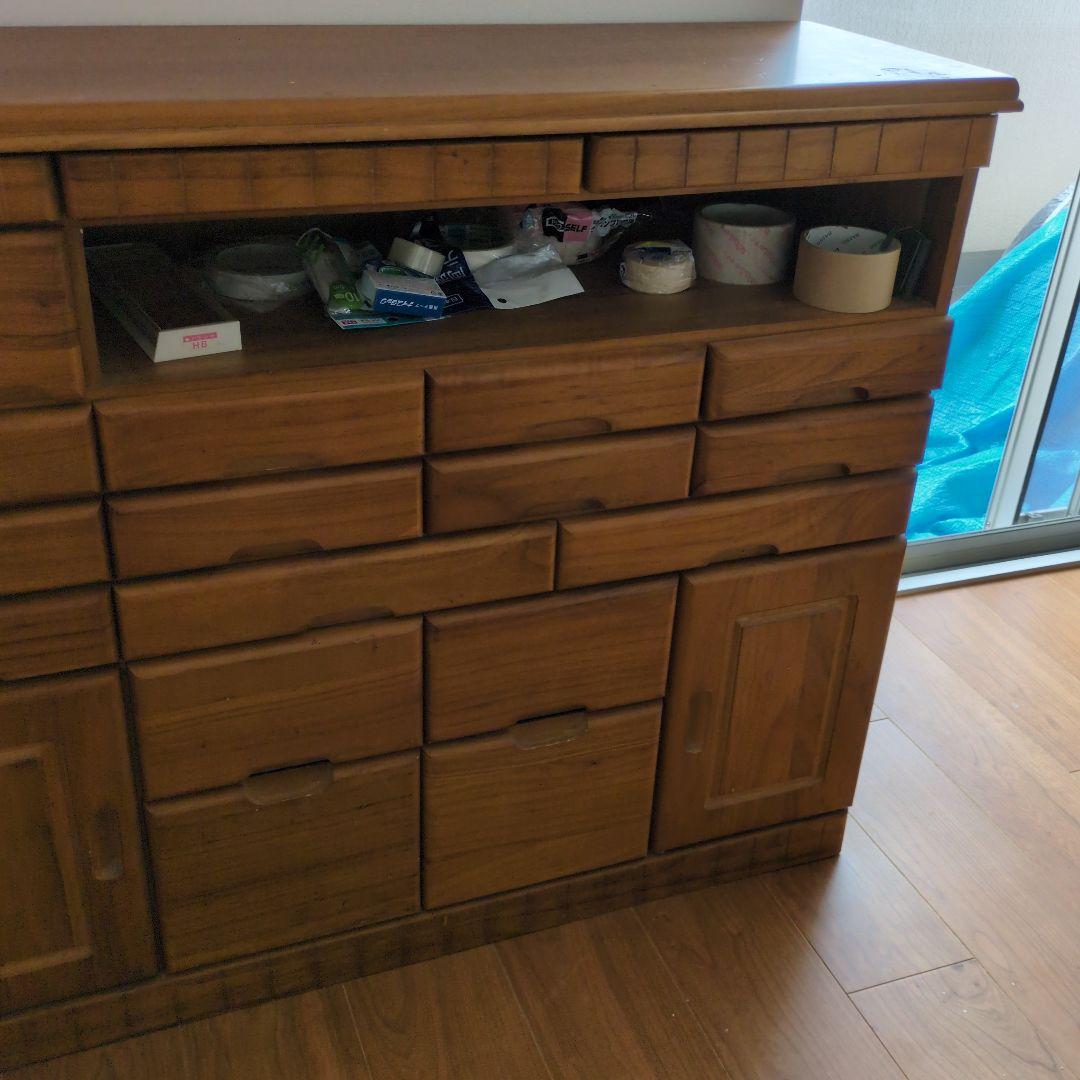木製キャビネット 引き出し多数 中型
