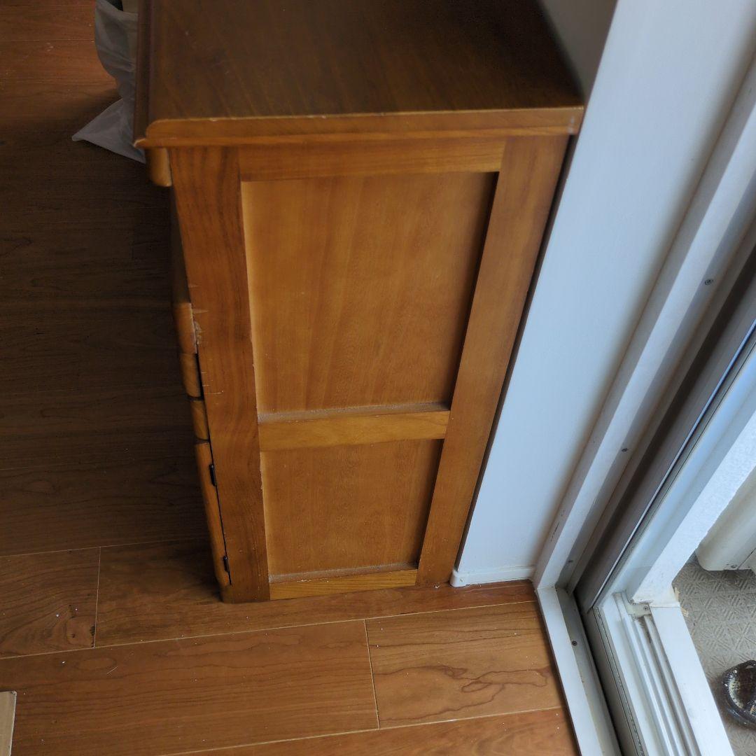 木製キャビネット 引き出し多数 中型