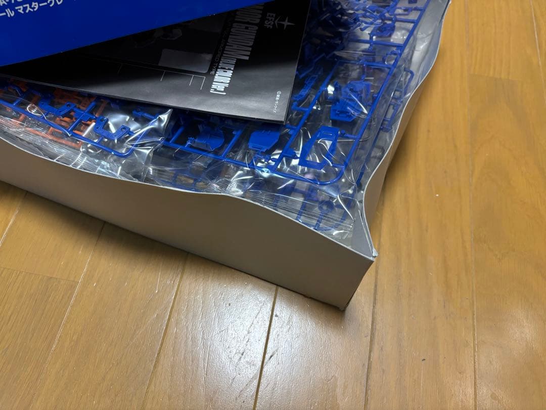 バンダイ　ＭＧ　プレミアムバンダイ フルアーマーガンダム　ブルー ver新古品