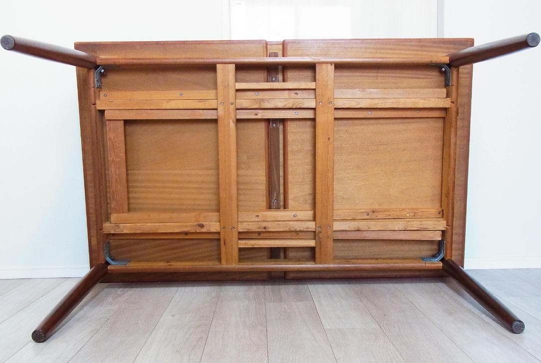 杢目が美しい伸長式 エクステンション ダイニングテーブル 北欧家具　ビンテージ