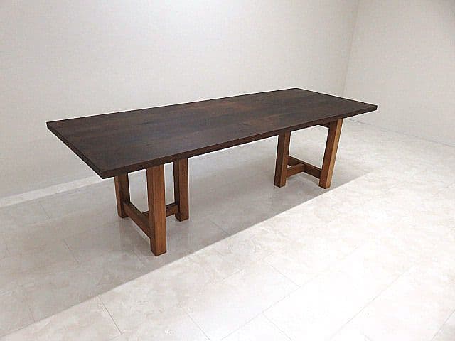 ウォールナット無垢材ダイニングテーブル　W240ｃｍ　多人数用ダイニングテーブル