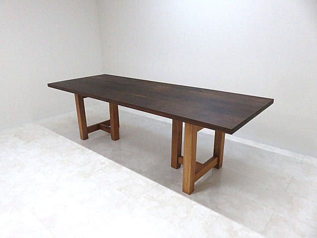 ウォールナット無垢材ダイニングテーブル　W240ｃｍ　多人数用ダイニングテーブル