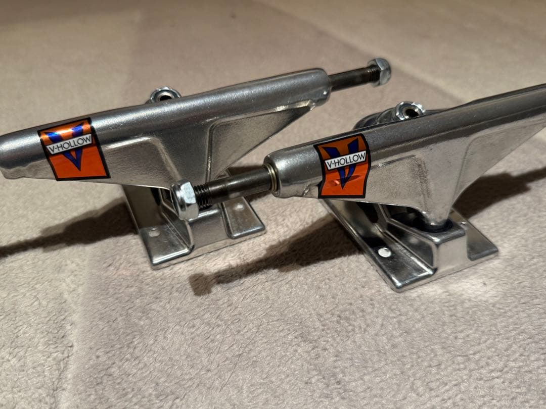 ベンチャー　V-HOLLOW スケートボード トラック5.2HI 堀米　新品