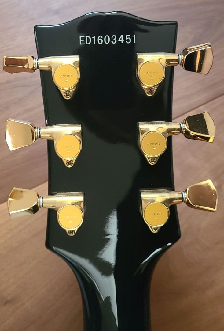 中古品　エドワーズ　レスポール　E-LPC