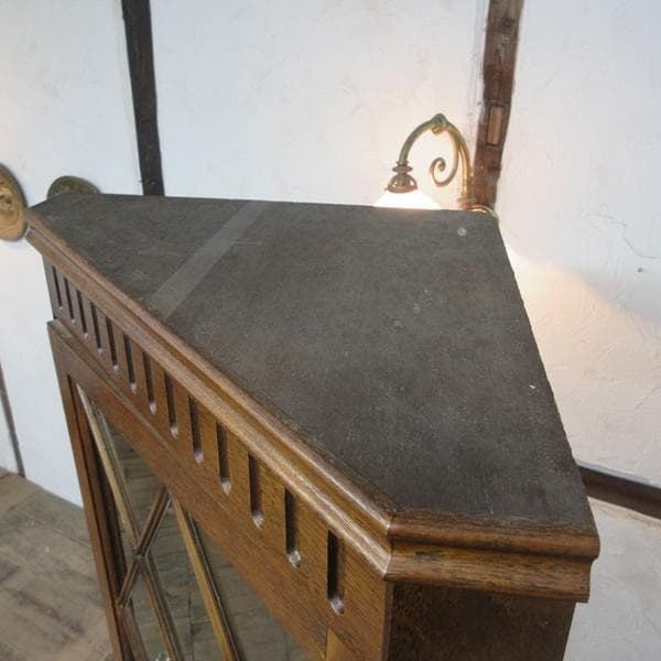 イギリス アンティーク 家具 コーナーキャビネット 飾り棚 英国 6958d