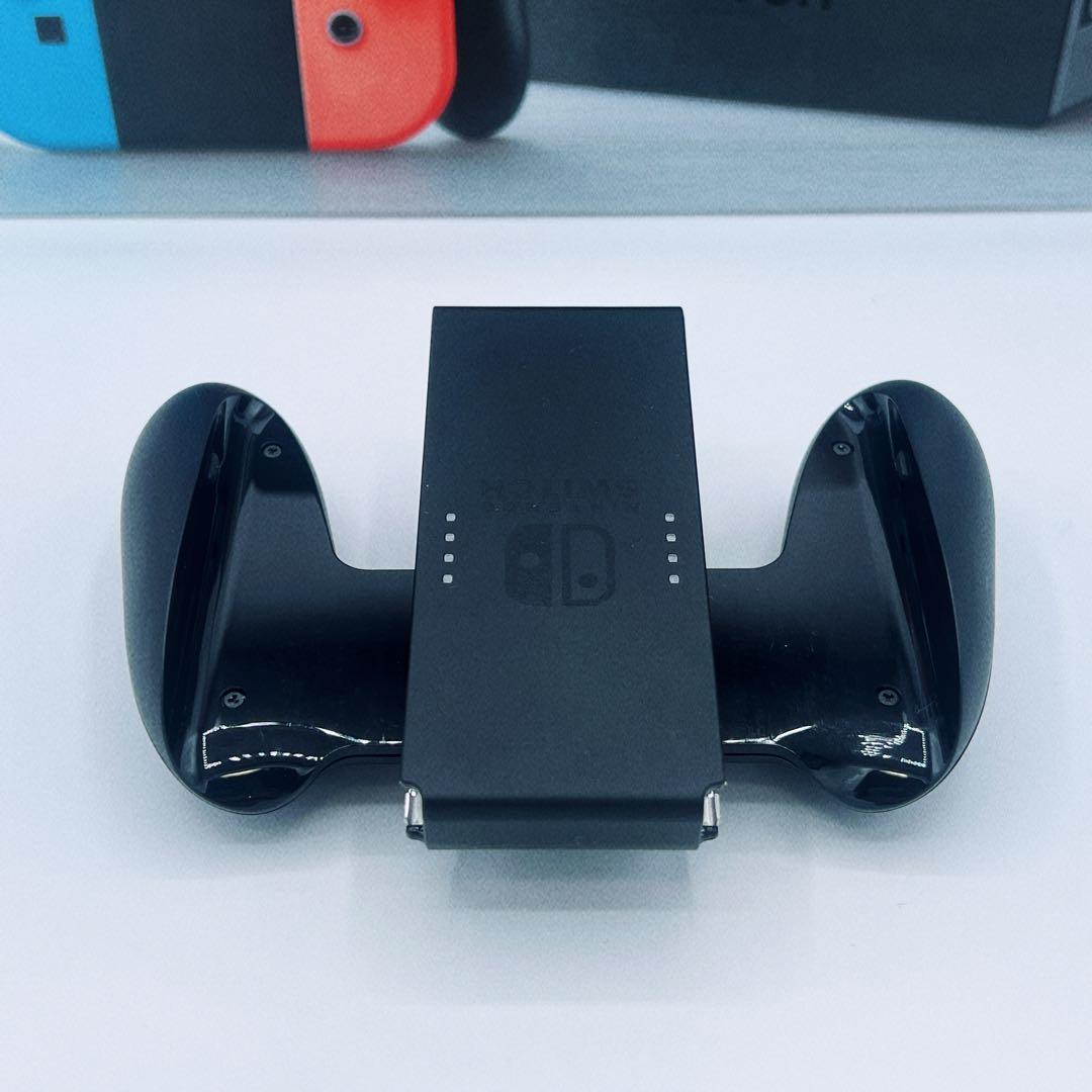 【美品】Nintendo Switch 本体 ネオンブルー・ネオンレッド