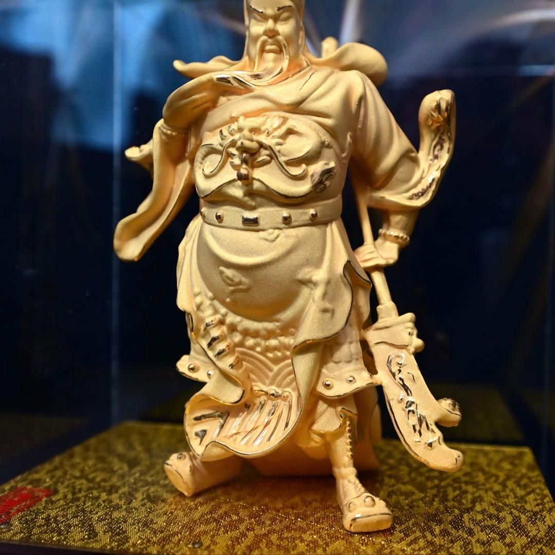 関羽像　中国工芸品　金箔　ケース入り