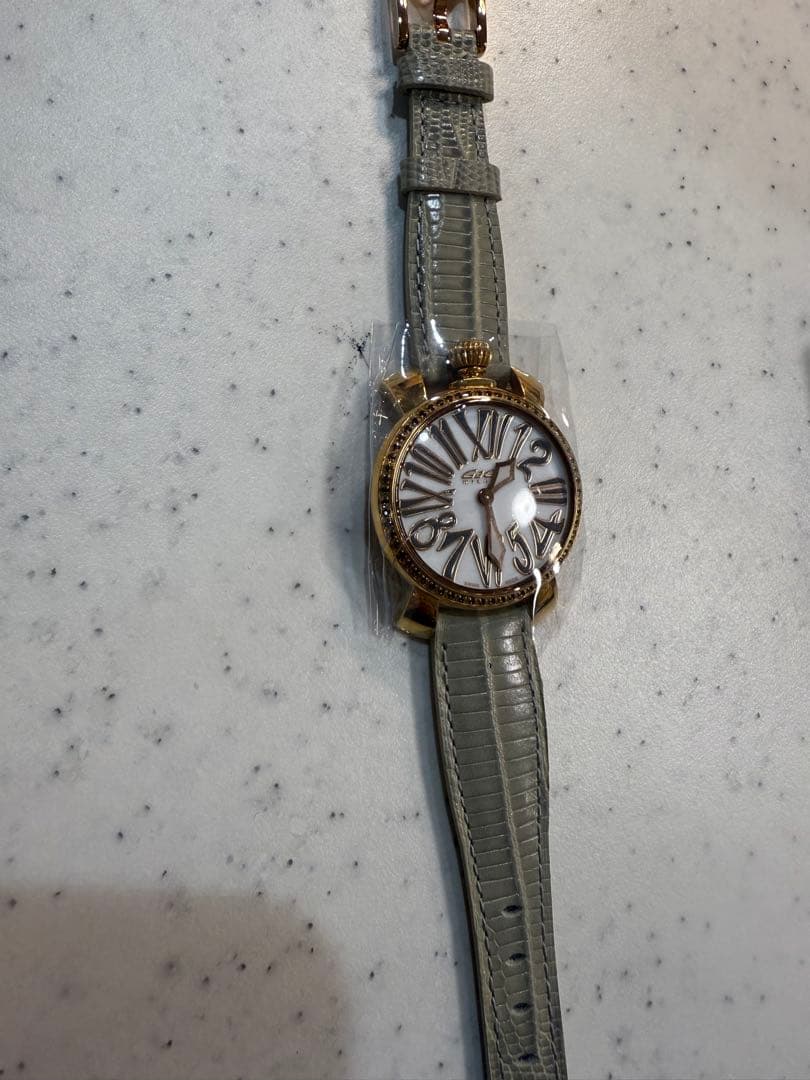 C*9様 ガガミラノ時計