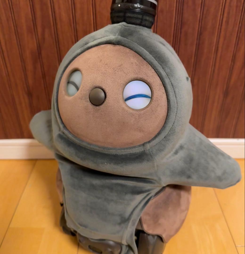 LOVOT 3.0「ちゃ」本体+ネスト（服、ラボ鼻付き）