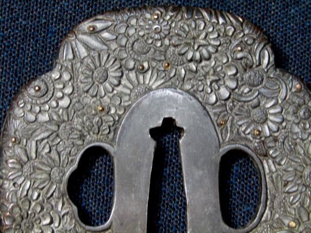 02★武具　刀装具　刀　脇差　銅鍔　金象嵌　菊文　木瓜型　箱付★