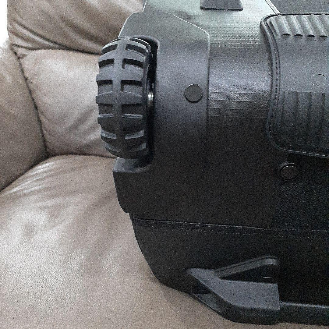 新品未使用☆ new balance キャリーバッグ