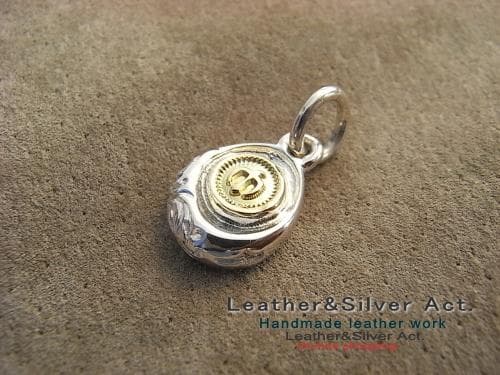 イーグル ペンダントトップ　シルバー925　ゴールド（ｋ18）イーグル手彫り