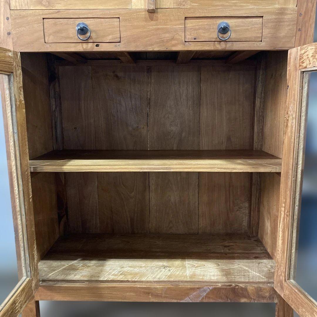 【@002】木製キャビネット ガラス扉 引き出し付き