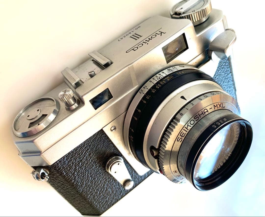 Konica III レンジファインダーカメラ、ストロボ付き