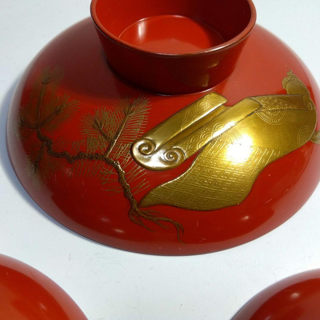 加賀蒔絵　高蒔絵祝い　三つ杯　盃　漆芸　時代高級高蒔絵杯　大正期　黒塗共箱