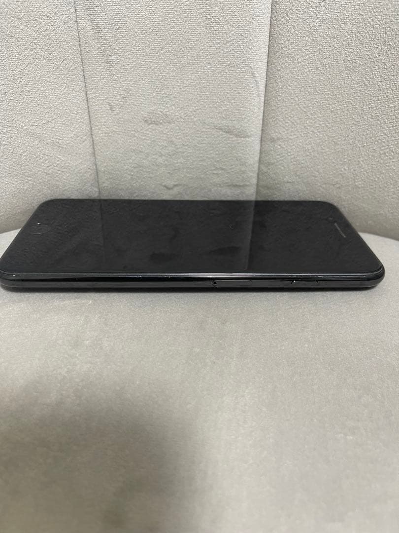 Apple iPhone7plus 本体 ブラック