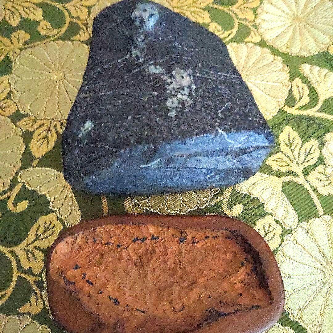 【最終価格】門司　梅花石　台座付　水石　盆石