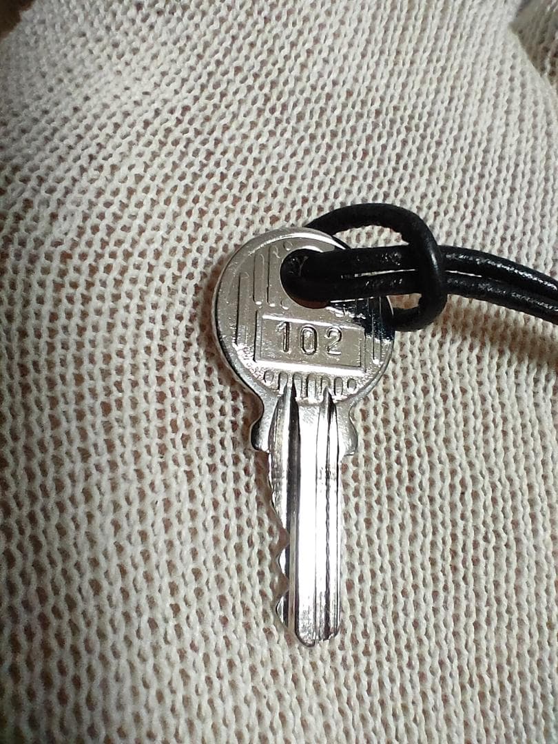 ※T's Fact【No.102】HERMES カデナ 鍵 シルバー