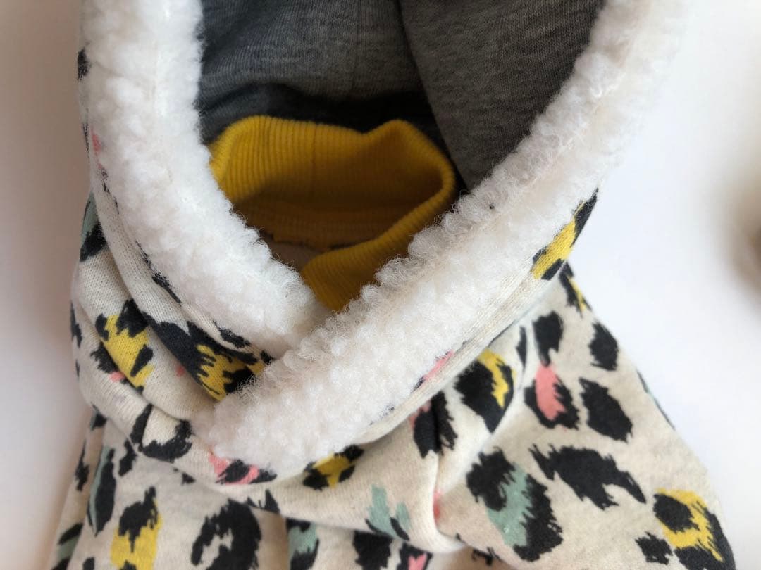 ヒョウ柄パーカー　イタグレ服　犬服　バンドメイド