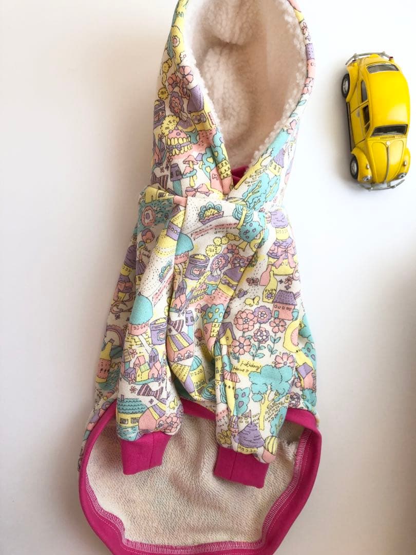 ヒョウ柄パーカー　イタグレ服　犬服　バンドメイド