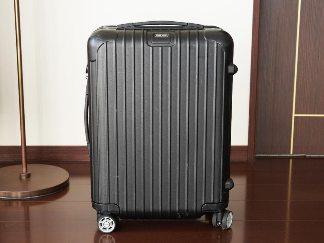機内持ち込み可能 RIMOWA サルサ 32L 4輪 キャビン ブラック 黒