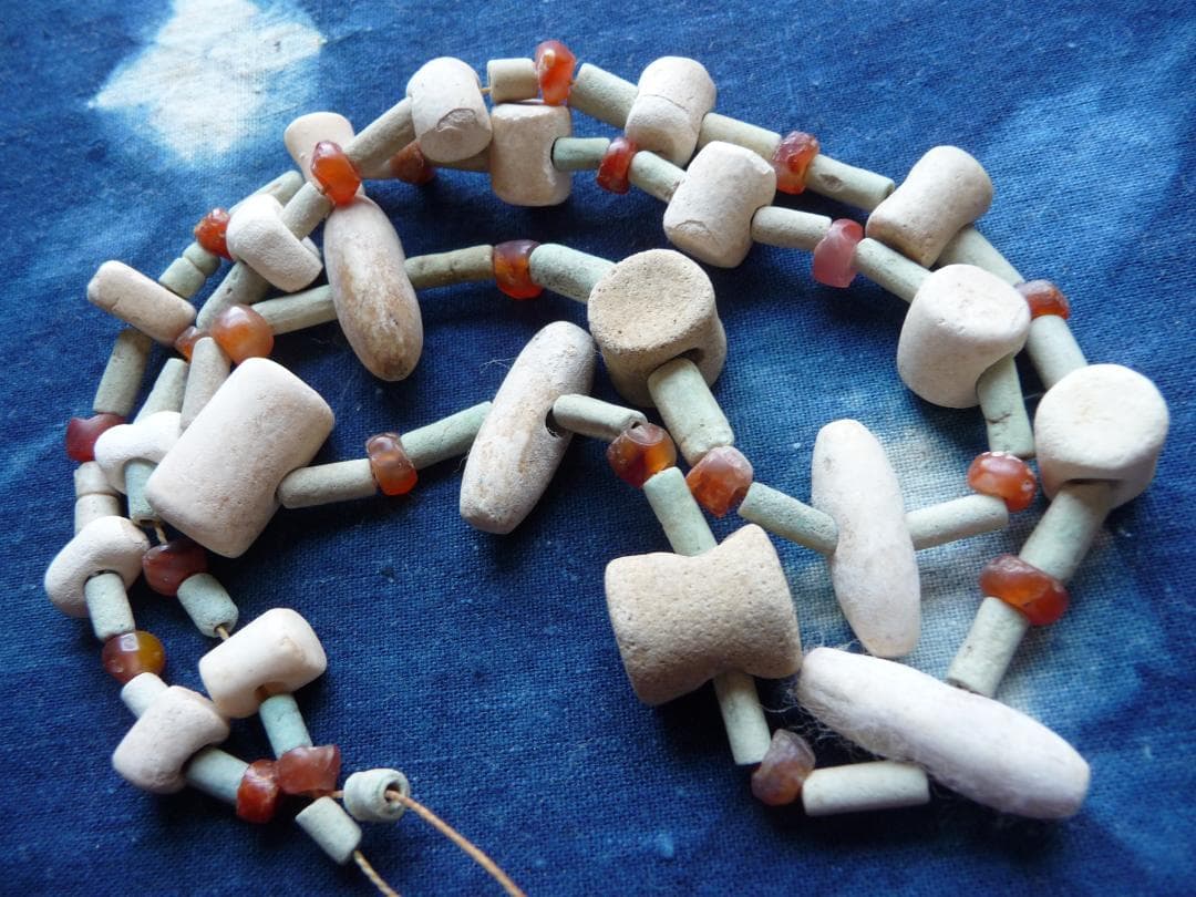 【年末セール】古代　ファイアンスビーズ　オリジナル　ネックレス連