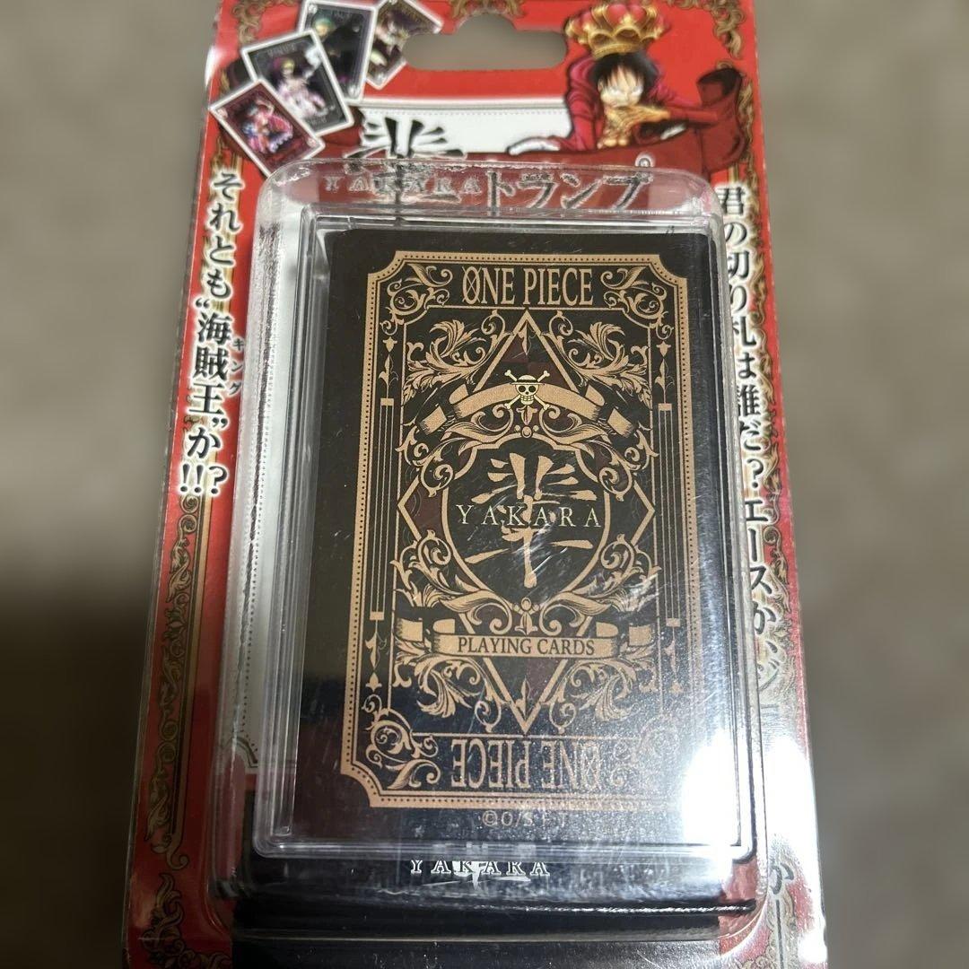 ワンピース　輩　トランプ