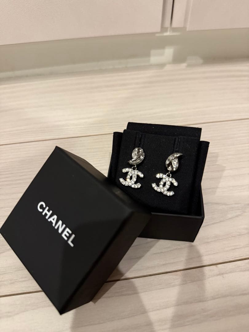 CHANEL シャネル ピアス(両耳用)