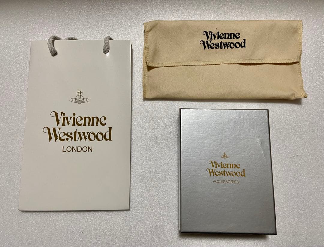 【新品未使用】Vivienne Westwood 三つ折り財布 ブラック
