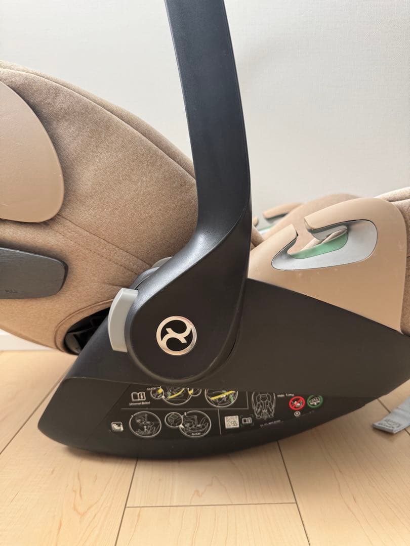 cybex クラウド T i-Size トラベルシステム