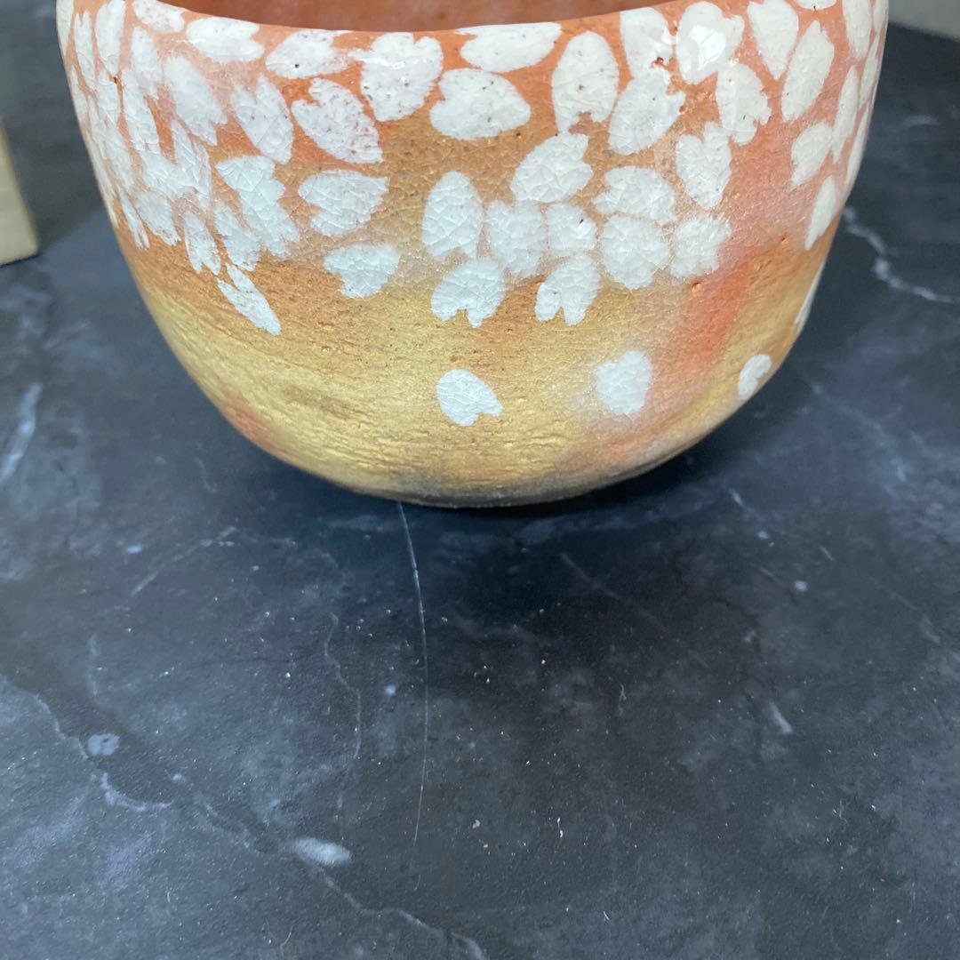 吉村重生（楽入）造　赤楽桜柄茶碗　共箱　栞付き　京焼　楽焼　赤茶碗　茶道具