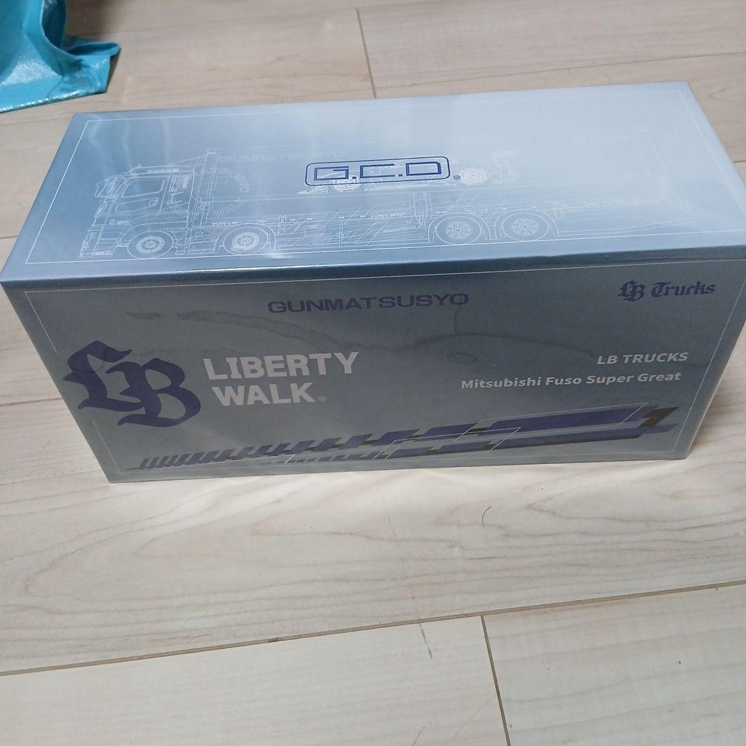 GCD 1/64 東京オートサロン2026 LBWK トラック 三菱ふそう