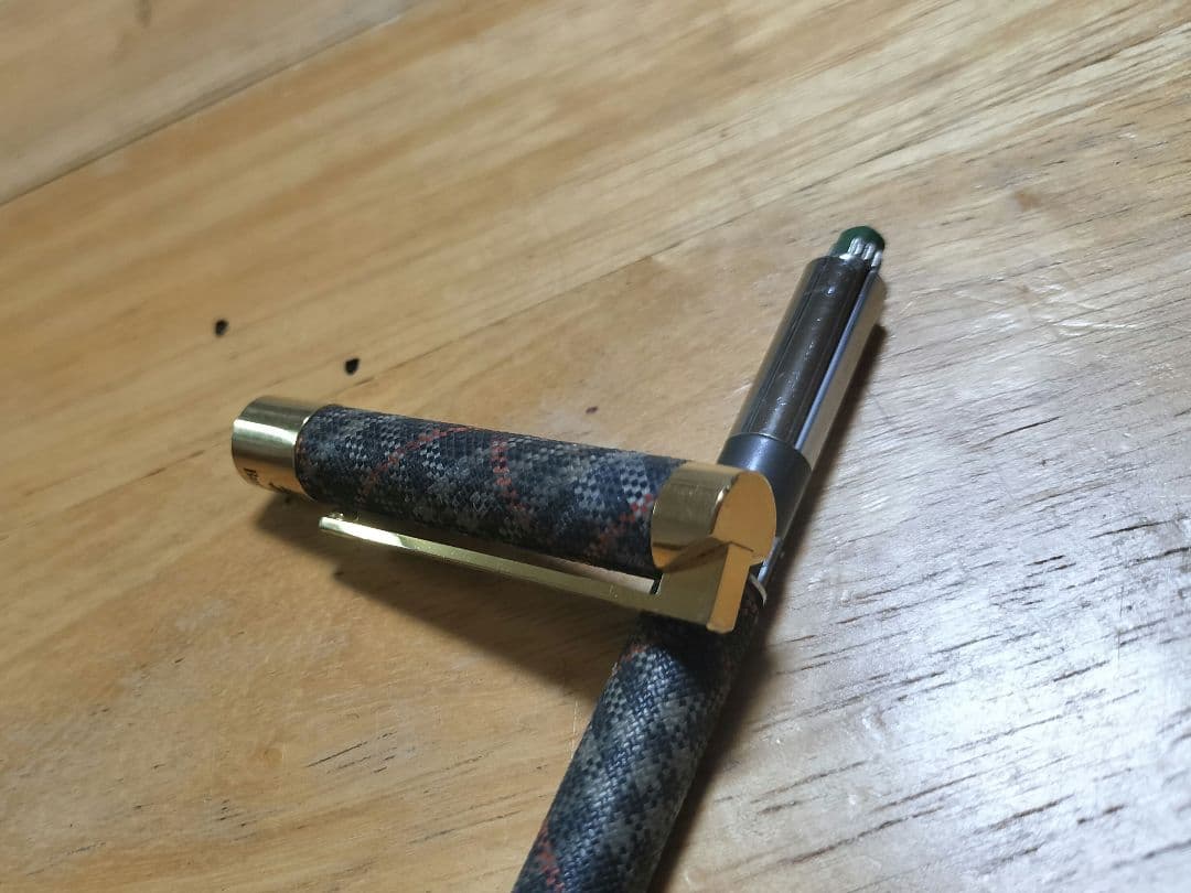 【レア】バーバリー 　チェック シャーペン　布張り　ネィビー　BURBERRY