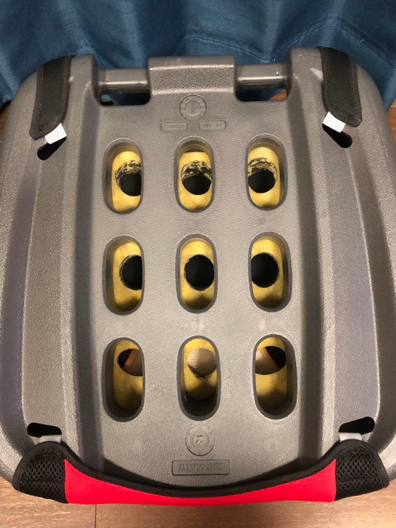 AILEBEBE エールべべ　チャイルドシート　スカーレットブラック