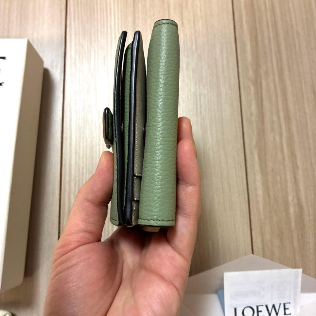 【新品】LOEWE 三折財布　トライフォード