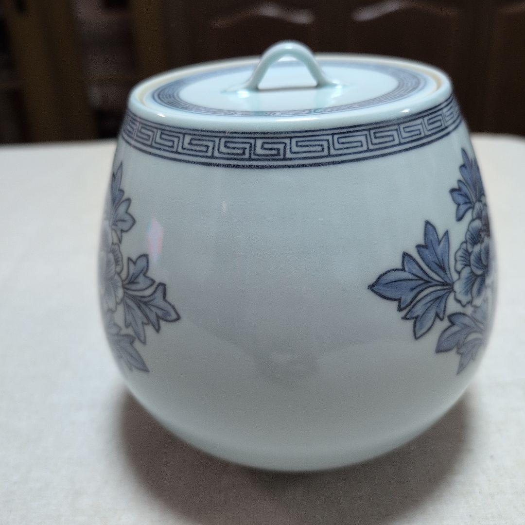 茶道具　水指　古仙窯　染付牡丹紋　桐箱入