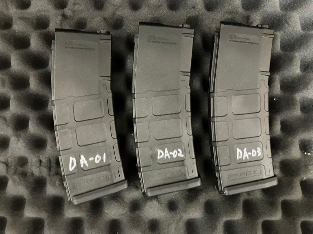 東京マルイ製　次世代M4 CQB-R リポバッテリー使用可　外装パーツ付き