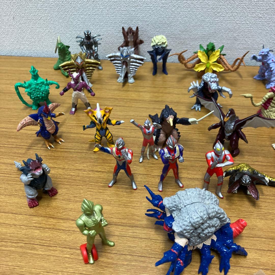 ティガ　ダイナ　モンスター大全集　ウルトラファイト　食玩　など