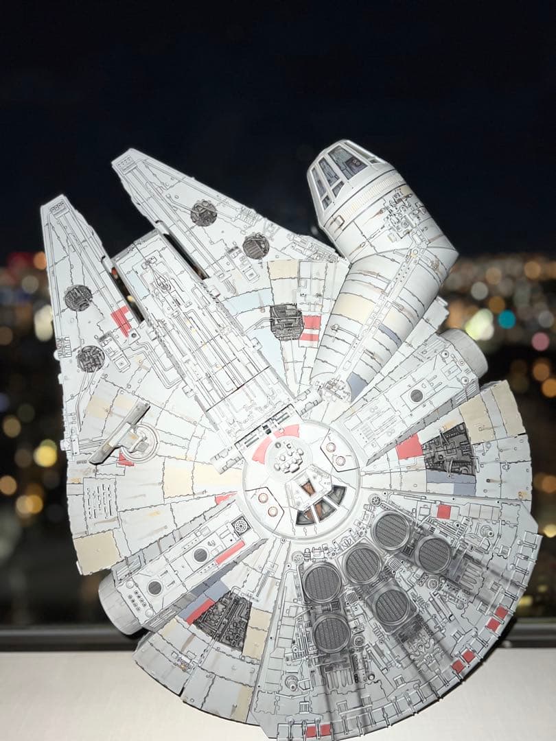 ミレニアムファルコン　フィギュア付き　40cm