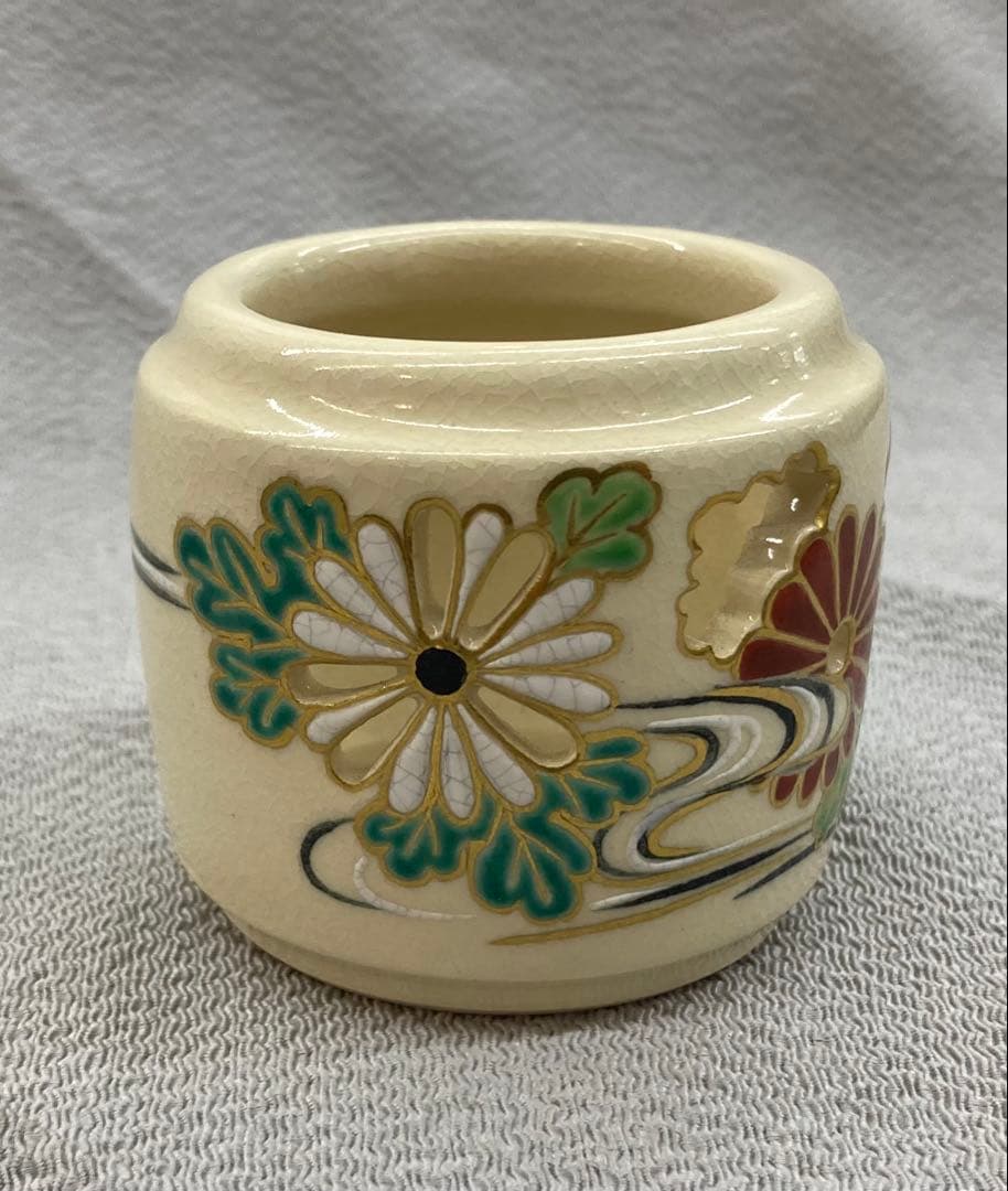 B342s 「色絵菊水透し蓋置」真葛香斎作　共布共箱　十水五石　京焼　茶道具